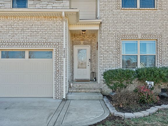 3rd image of 2810 Jim Taylor Rd