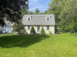 12 White Pine Dr, Cumberland, RI 02864