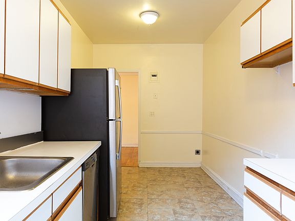 3rd image of 47-20 42nd St #6A