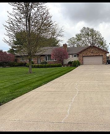 4th image of 3925 Kilbourn Rd