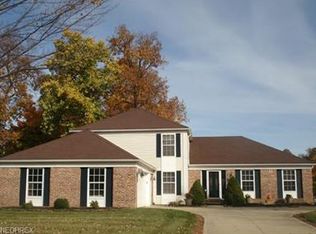 17705 Fairfax Ln, Strongsville, OH
