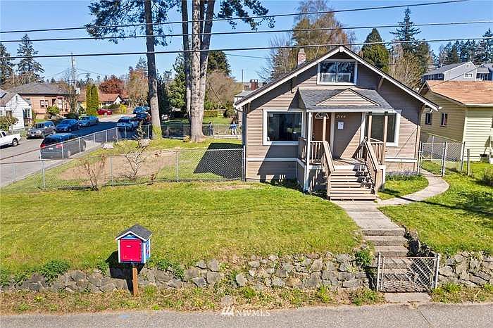 1st image of 2144 11th St
