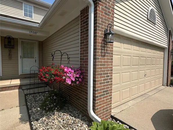17647 Liberty Ln, Brownstown, MI 48193