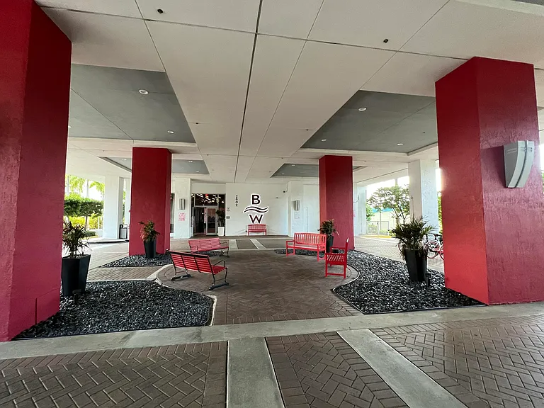 2600 E Hallandale Beach Blvd #T3110 — Photo 12