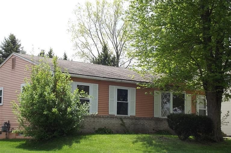 1st image of 1566 Dawn Ave