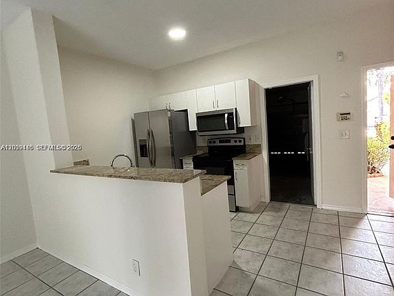 3rd image of 2167 Madeira Dr #2167