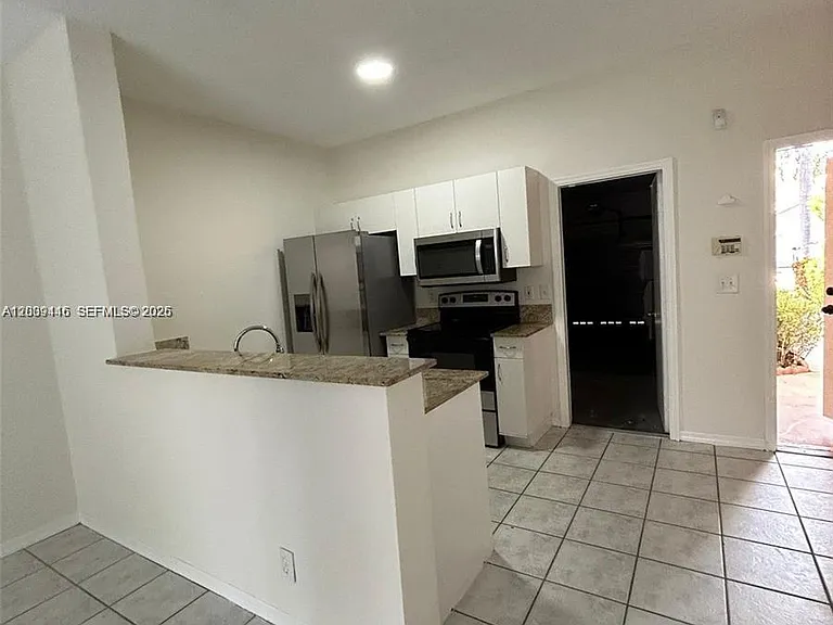 2167 Madeira Dr #2167 — Photo 3