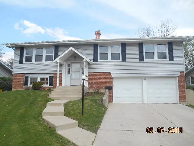 1219 Hassell Cir photo 1