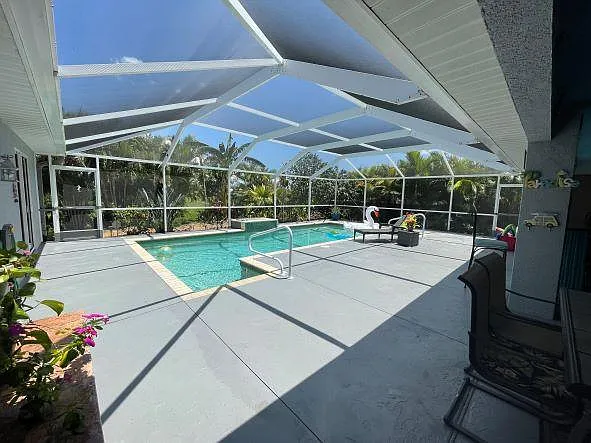 2119 SW 14th Ter — Photo 18