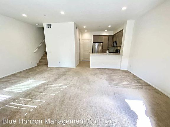 3rd image of 6558 Calle Koral
