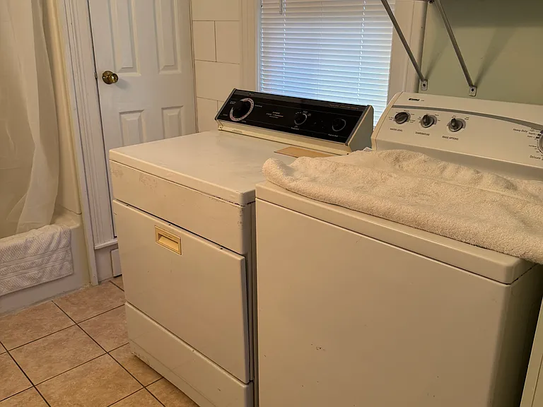 17 Arlington St #1 — Photo 7