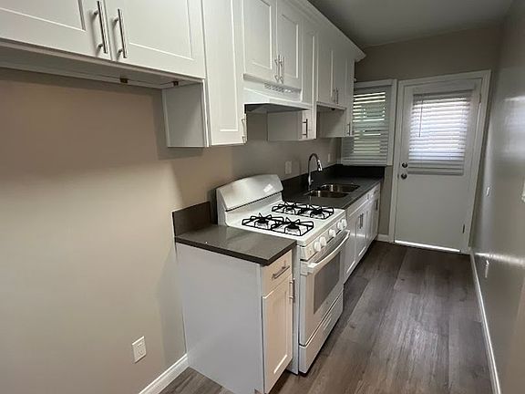 5th image of 1912 E Bermuda St #6