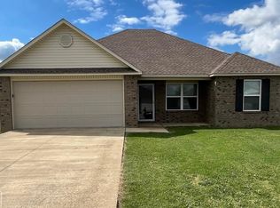 3713 Churchhill Dr, Jonesboro, AR 72404