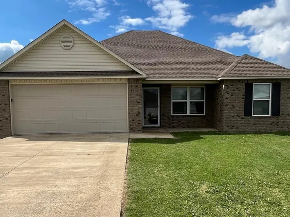 3713 Churchhill Dr, Jonesboro, AR 72404