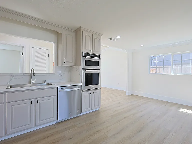 36057 Dalewood Dr — Photo 7