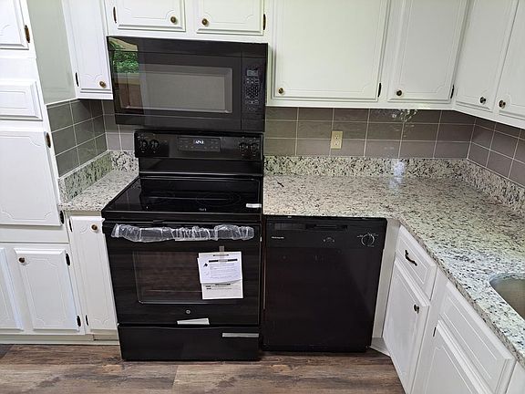 4th image of 1505 E 24th Ave