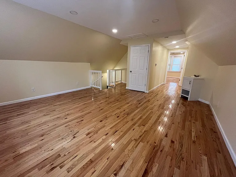 117 Maple St — Photo 18