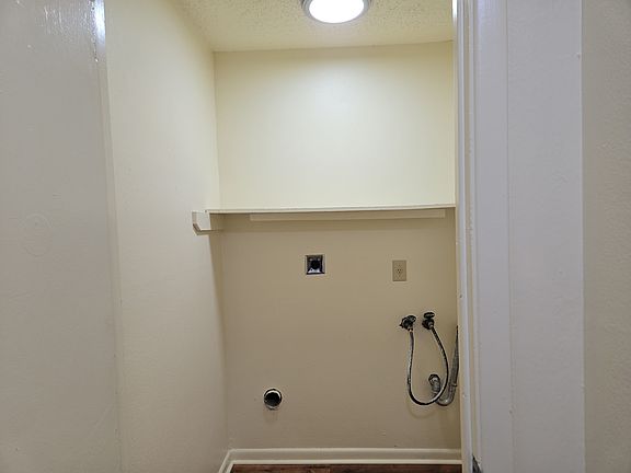 5th image of 2304 Giuffrias Ave #D