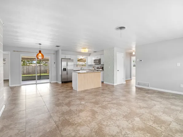 250 Carib Dr, Merritt Island, FL 32952
