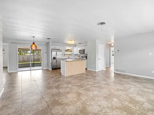 250 Carib Dr Photo 1