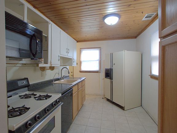 Gas stove for convenience