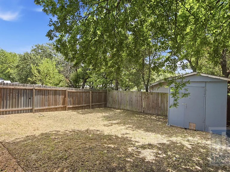 1103 Booker Ave #A — Photo 20