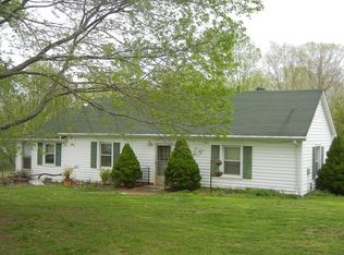 5624 Crumptown Rd, Farmville, VA 23901