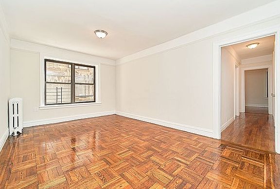 2nd image of 56 Bennett Ave APT 1L