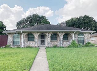 9323 Claridge Dr, Houston, TX 77031