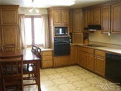 4th image of 45612 273rd St