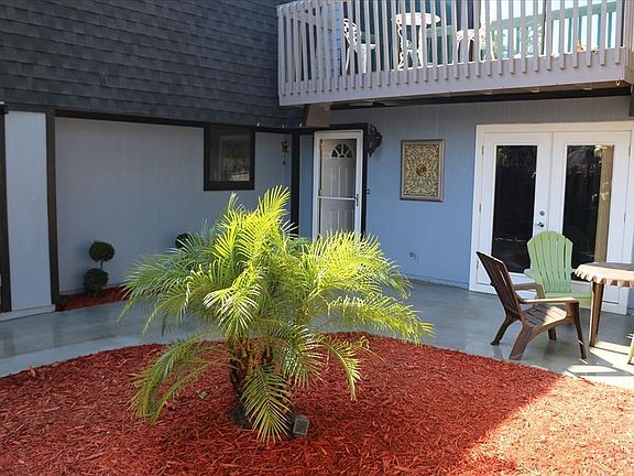 2nd image of 2567 Derbyshire Cir