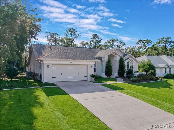 4th image of 11 Maidenbush Ct E
