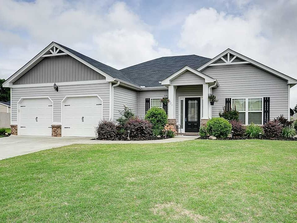 1st image of 524 E Czardas Way