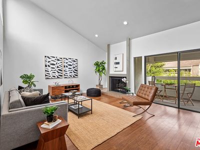 1887 Greenfield Ave APT 303, Los Angeles, CA, 90025