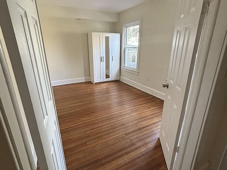 325 V St NE #1 — Photo 20