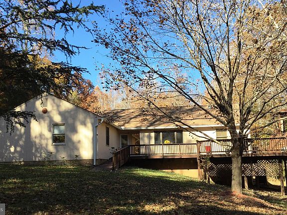 4th image of 14901 Brandywine Ln