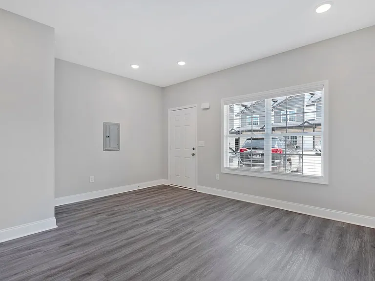 Needmore Creek Townhomes — Photo 3
