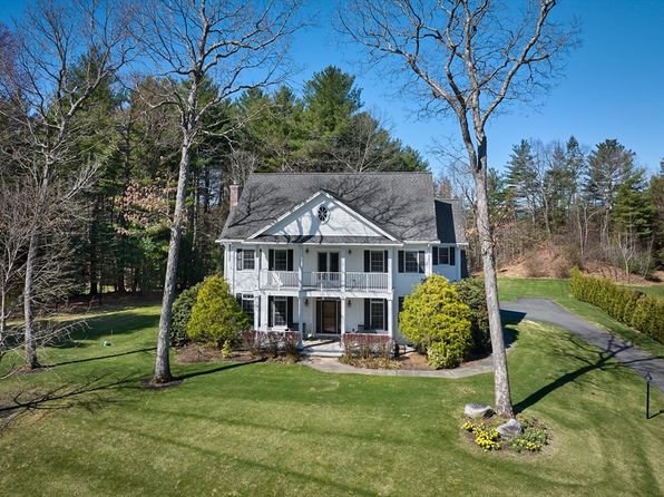 11 Dayton Ln, Amherst, MA 01002