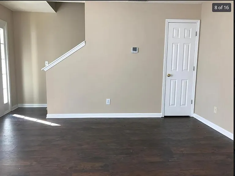 156 Galway Ln — Photo 3