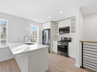 289 Central St, Lowell, MA 01852