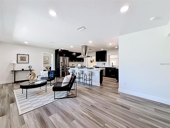 3rd image of 2335 MURILLA WAY S