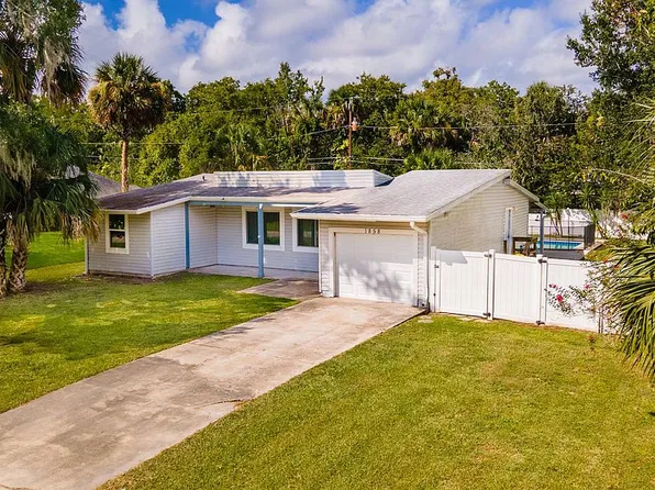 1858 Pine Tree Dr, Edgewater, FL 32141