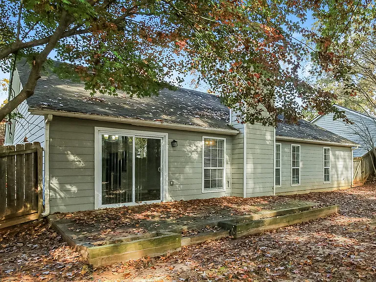 1394 Luther Way — Photo 16