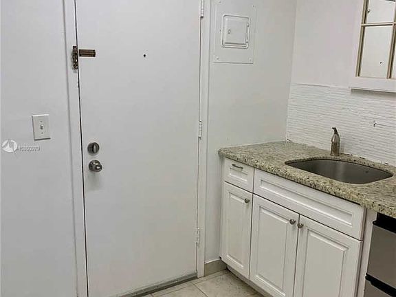 3rd image of 6260 NE 18th Ave APT 807