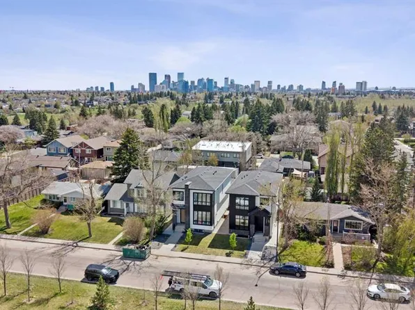 1027 N 32nd Ave NW, Calgary, AB T2K 0B2