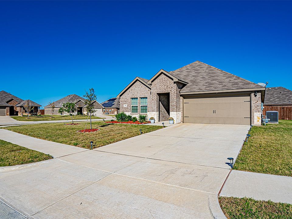 1st image of 292 Scout Dr