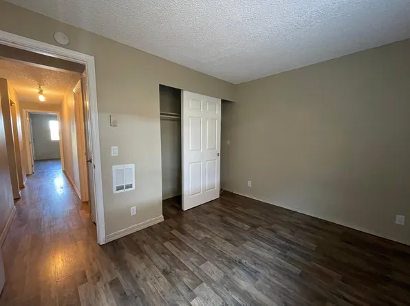 1755 W Sunn Fjord Ln, Bremerton, WA 98312