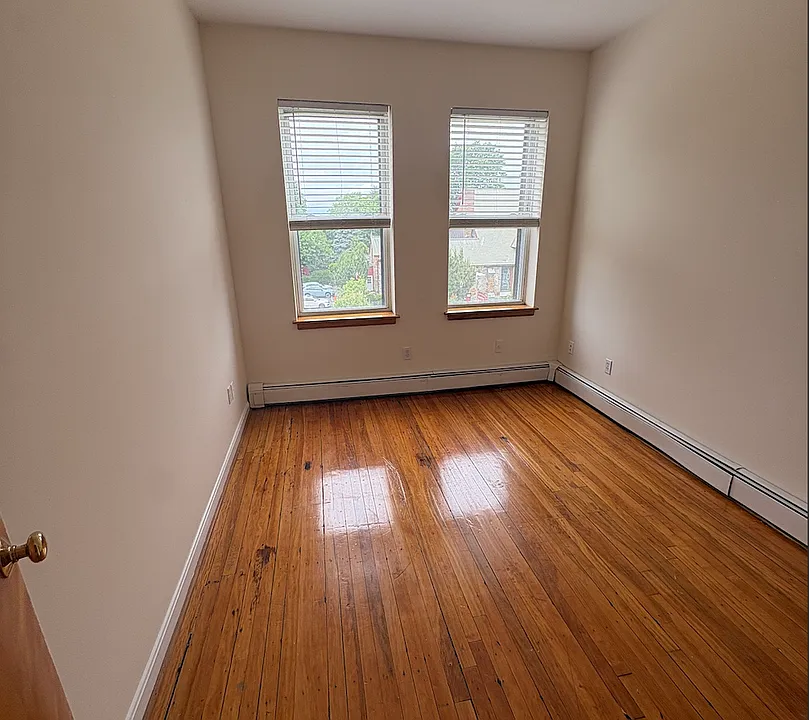 206 Chestnut Hill Ave #10