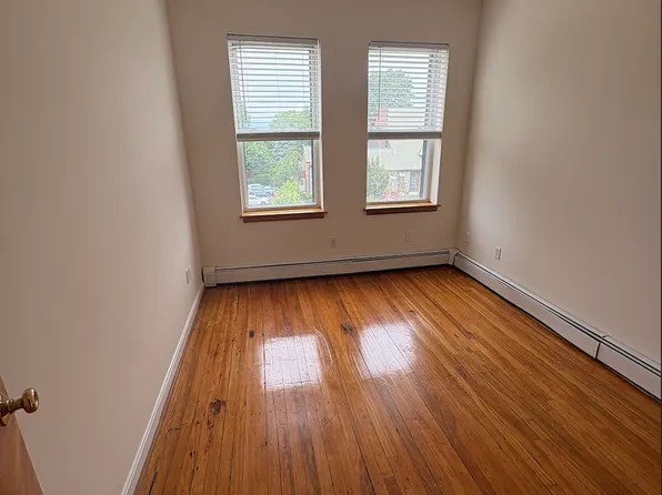 206 Chestnut Hill Ave, Brighton, MA