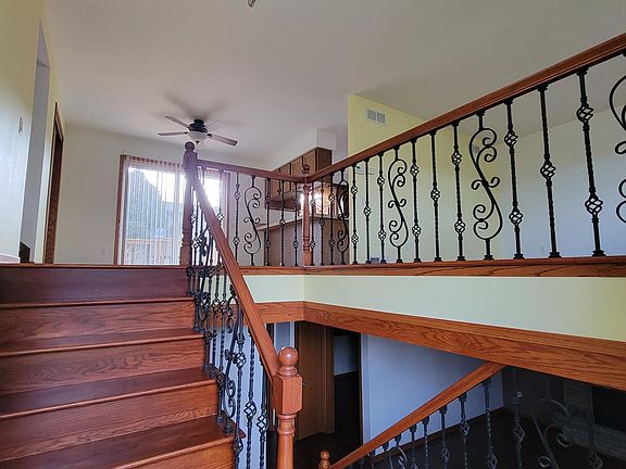 4th image of 1403 Wexford Dr